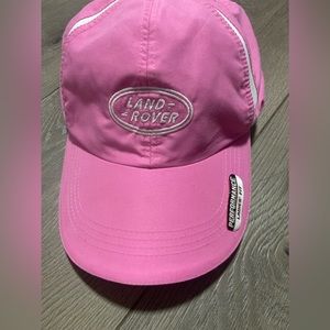 Women’s pinky hat Land Rover